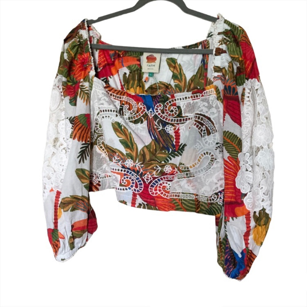 NWT Farm Rio parrot cropped blouse